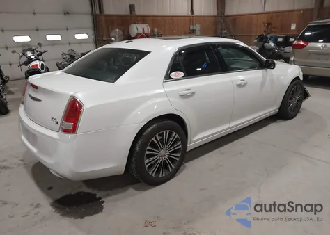 2014 Chrysler 300 300S из США, поврежденный, VIN 2C3CCAGG2EH183163